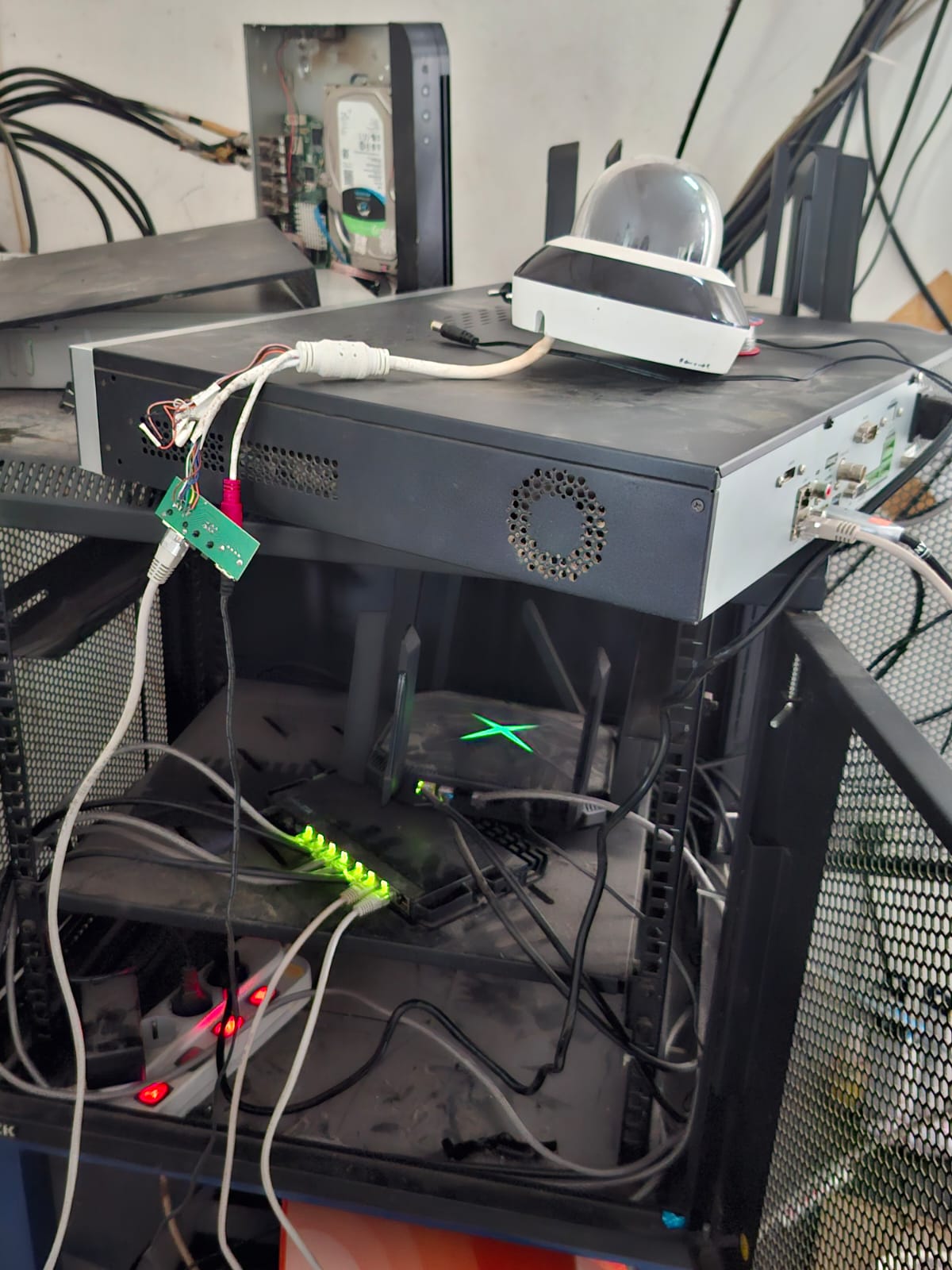 Perbaikan server utama